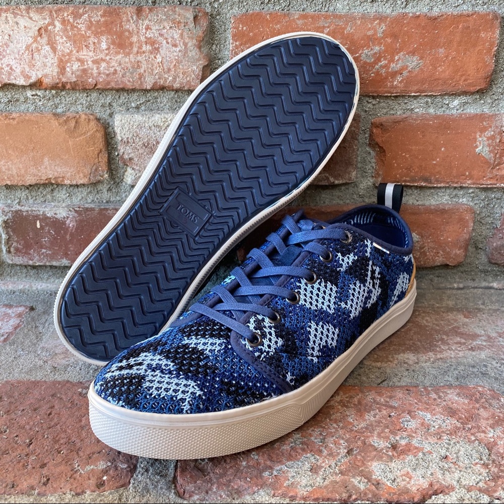 TOMS Trvl Lite Low Navy Camo Lace-Up Lightweight